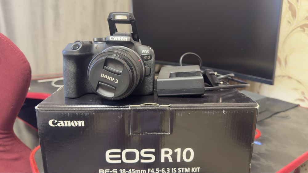 Canon r10 kit rf-s 18-45