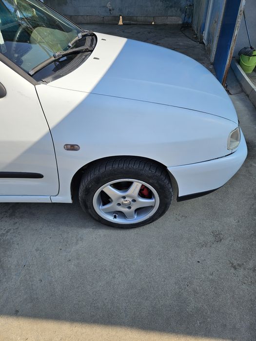 Vw Caddy 1.9тди На Части