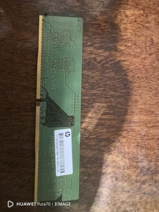 Продам DDR4   на 4 Gb
