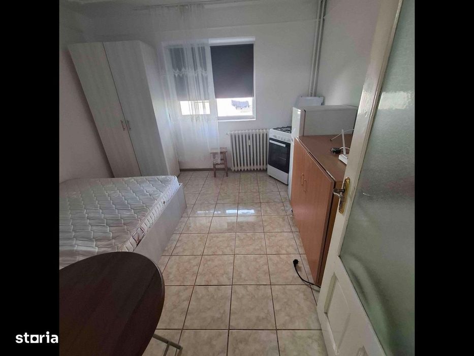 Cameră de cămin cu baie proprie
