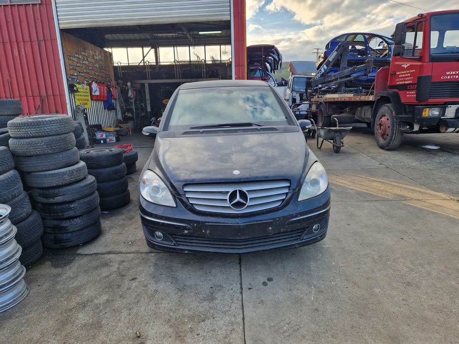 Мерцедес Б-180 cdi на части