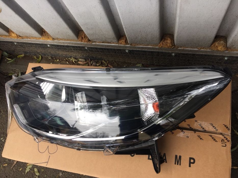 Far stanga Nou Renault Captur 2013 2014 2015 2016 2017