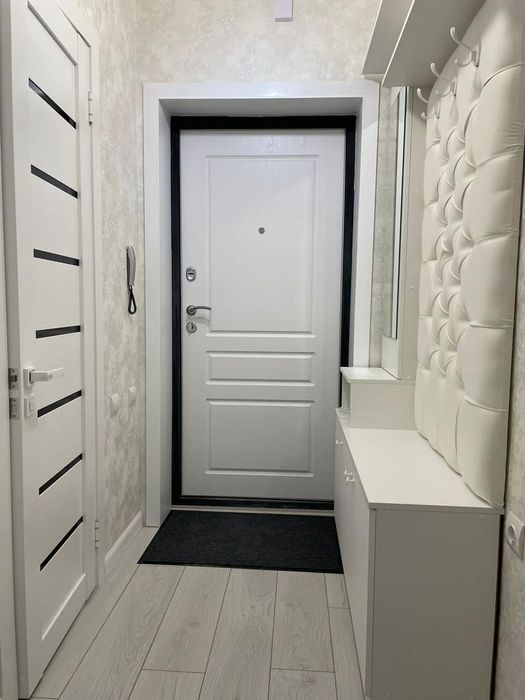 Сдаётся однушка по часовой!