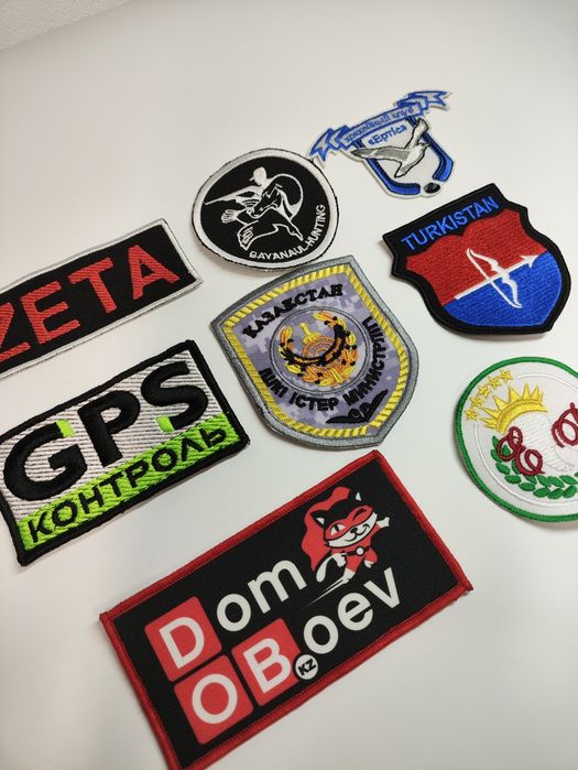 Ввшивка логотипа на одежду