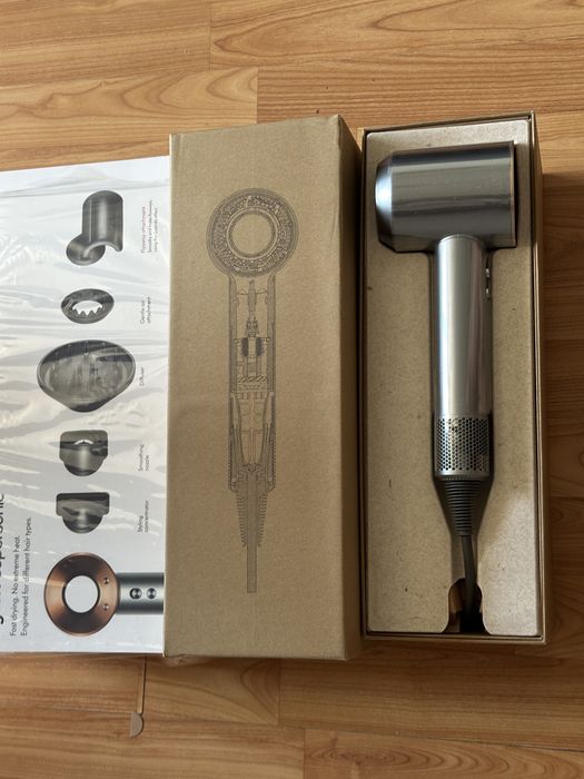 Supersonic dyson