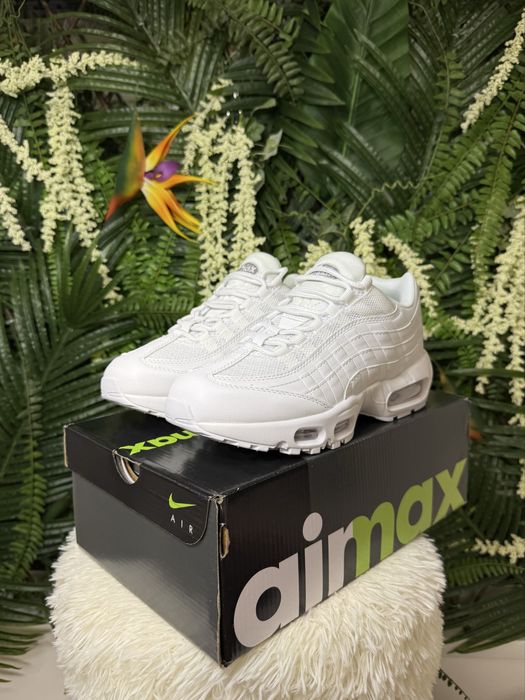 Nike Air Max 95 Triple White