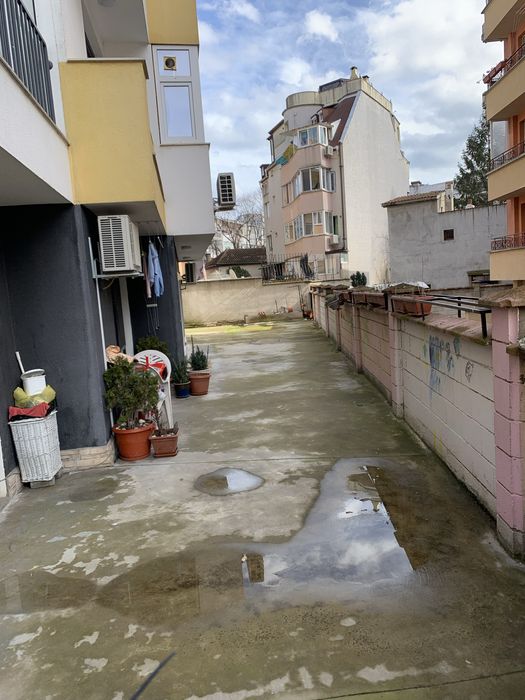 Отдавам паркомясто под наем в кв.Левски