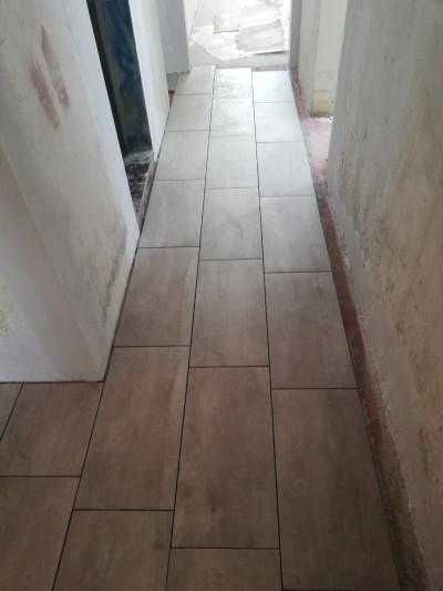 Майстор вътрешни ремонти- плочки, шпакловка, боядисване.