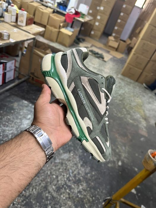Adidași  lacoste