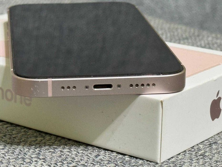 Se vinde Iphone 13 Pink in stare buna