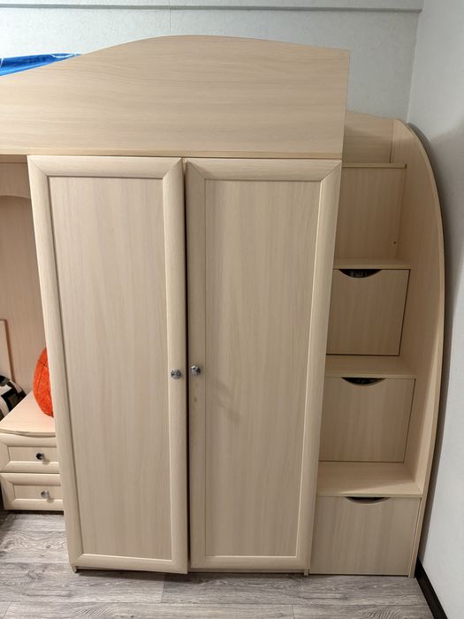 Спальный гарнитур в детскую