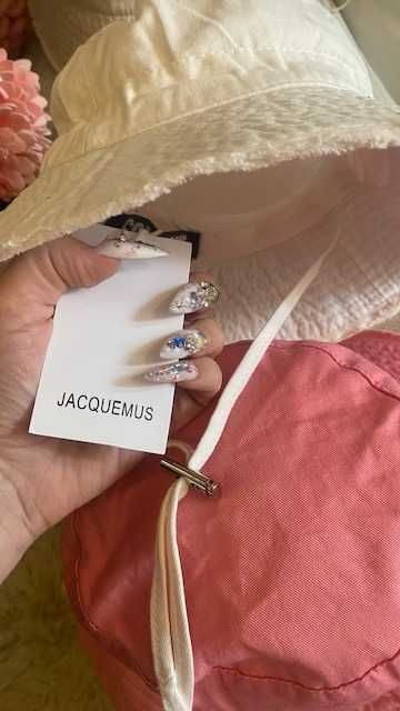 шапка JACQUEMUS Le Bob Artichaut bucket hat