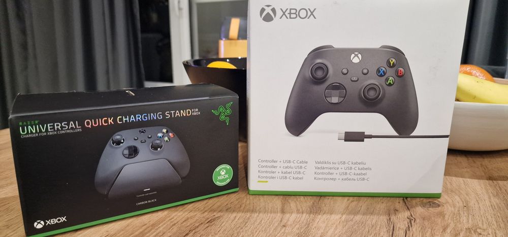 Xbox Series X + RAZER Quick charging stand