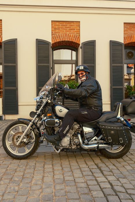 Kawasaki Vulcan 750 (VN750) Negru - Cruiser / Chopper