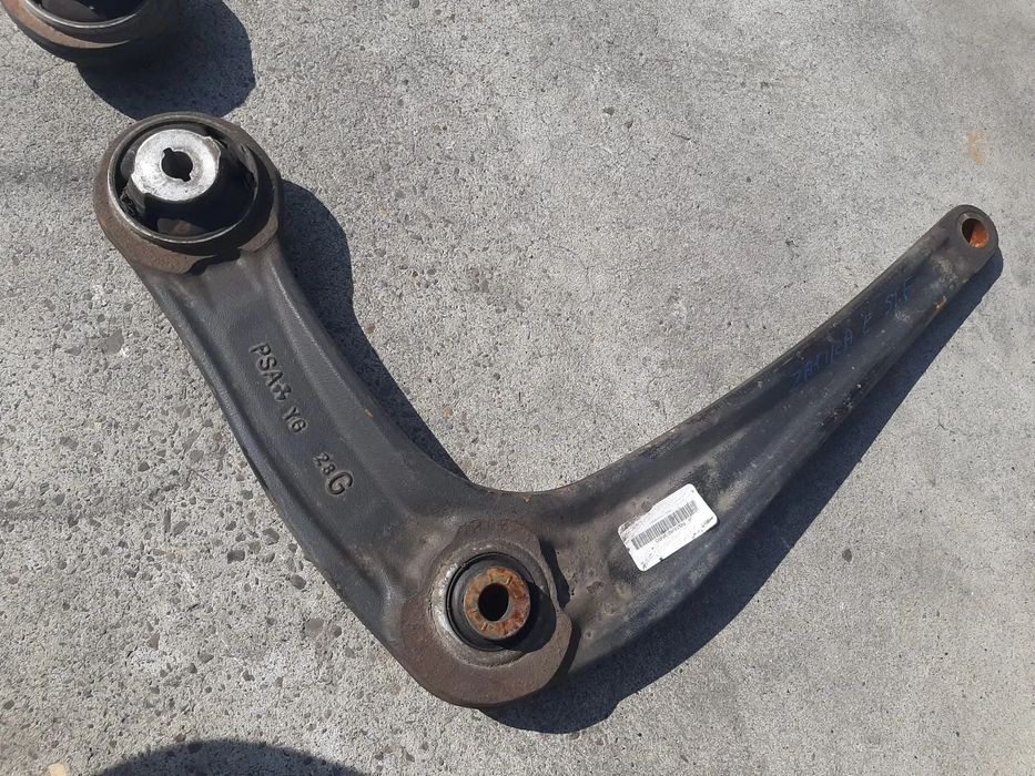Brat bascula stanga fata opel zafira e life vivaro c citroen jumpy 3 peugeot expert 3 9816863680