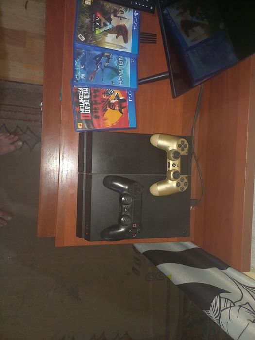 Продам ps4 fat 500gb