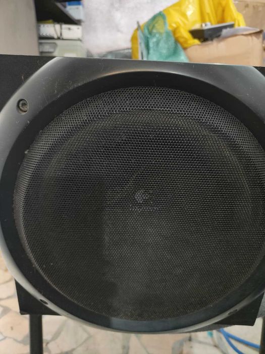 Sistem Boxe Logitech 2.1 Z533, Z313 si subwoofer Z5500