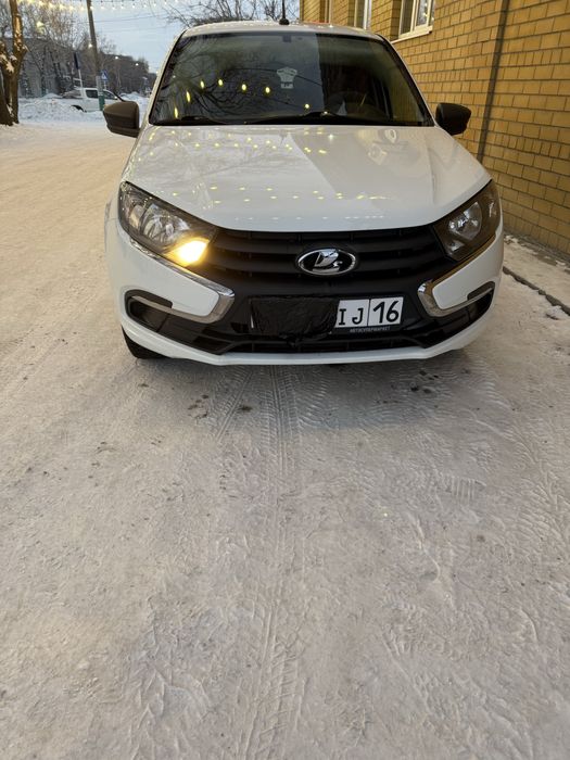 Продам машину гранта механика