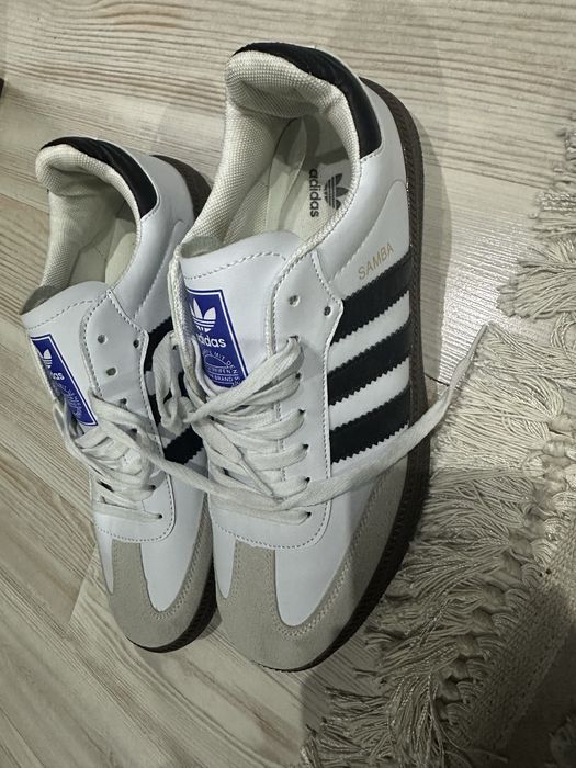 Кроссовки Adidas