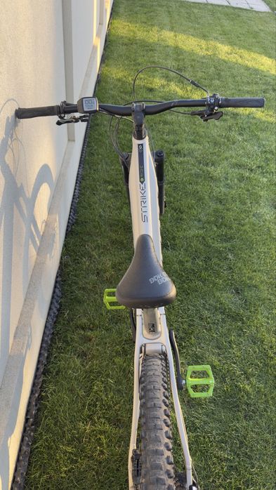 Vand Scott Strike Eride