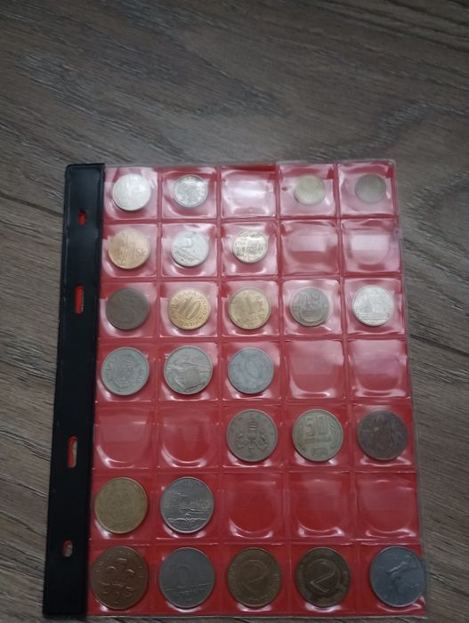 Vând monede vechi diverse țări