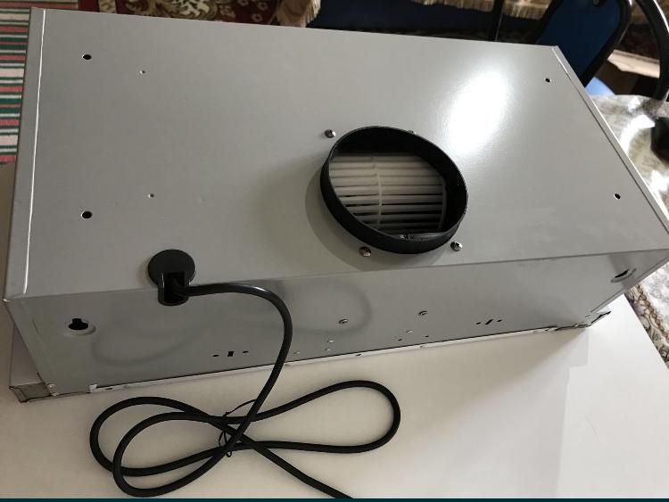 Новая вытяжка для кухни