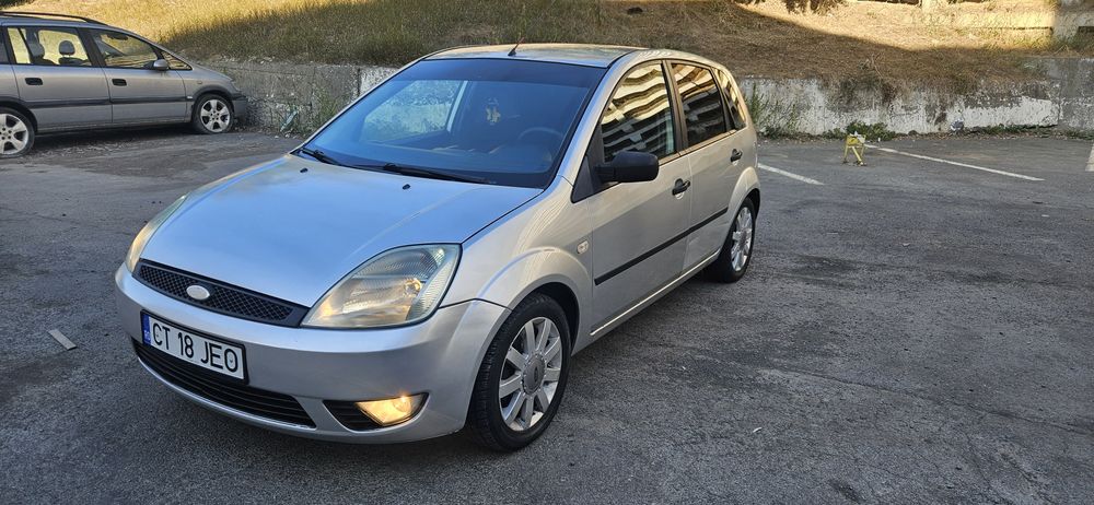 Ford fiesta 1.4 benzina stare buna