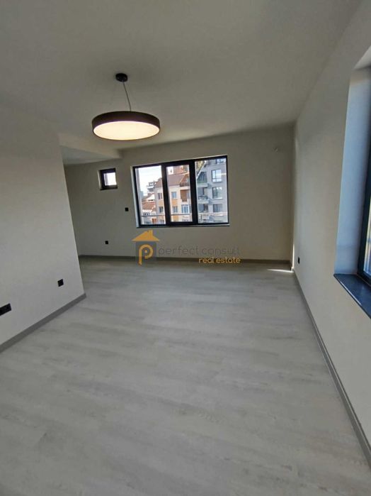 Продава се Четиристаен апартамент в Пловдив, Кършияка - 145 кв.м за 1038 €/кв.м - Снимка #4