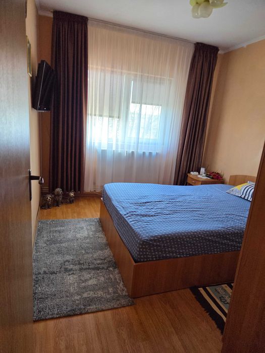 apartament 3 camere vânzare