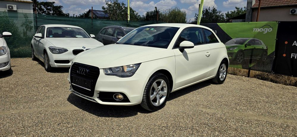 Audi A1 an 2010 motor 1200 cm3 benzina euro 5 aer conditionat
