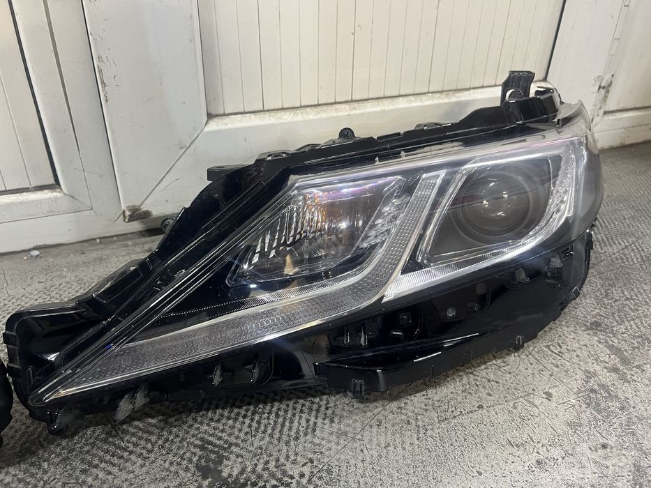 Фары камри 70