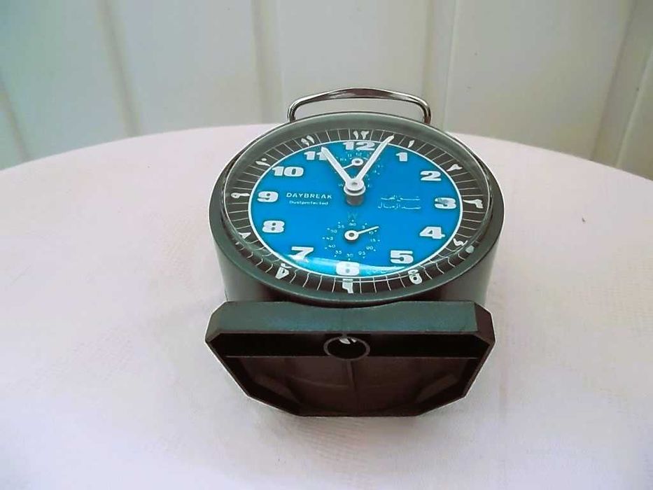 Ceas vechi,mecanism mecanic cu alarma