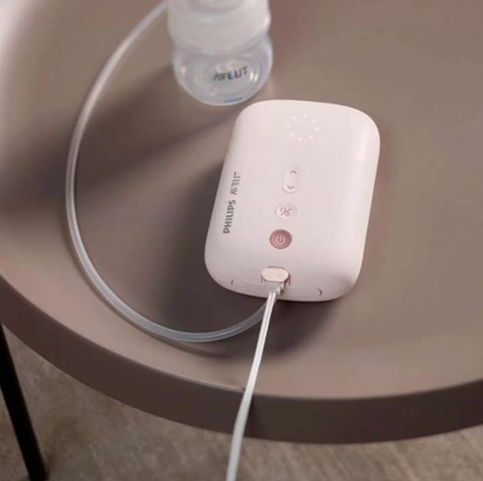 Комплект Philips Avent от електрически стерилизатор Advanced, единична