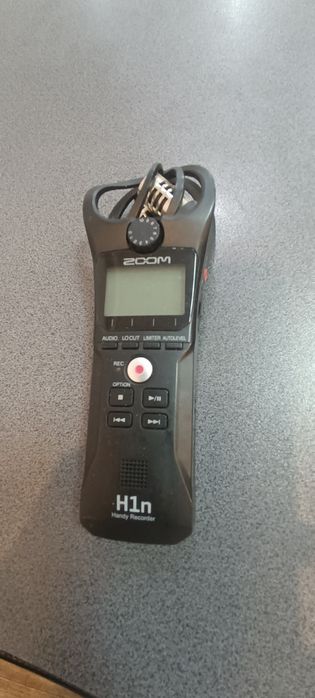 Портативный рекордер / диктофон Zoom H1n