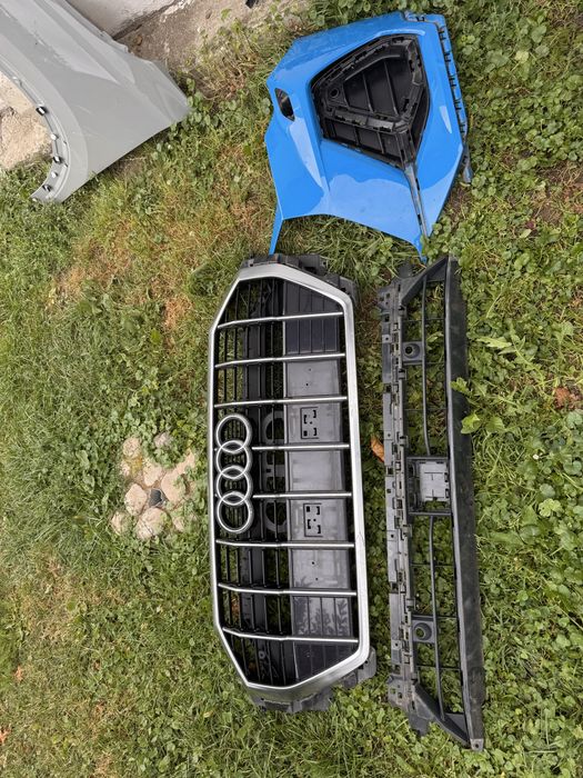 Grila Audi RS Q3 S Line bara fata stanga