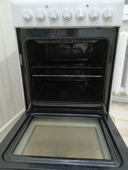 Продаются электрическая плита INDESIT