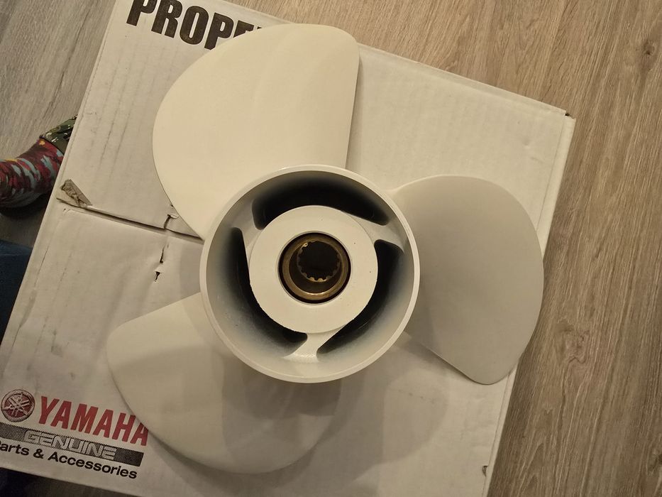 Elice Yamaha 9-7/8"X12" 20->30 HP, 13-1/2"X15", 13-1/4"X17" 60->130 HP