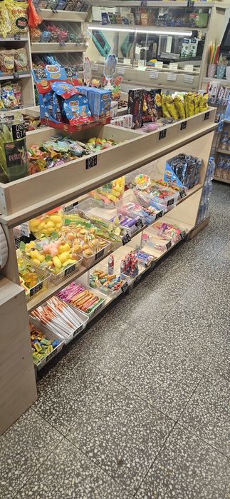 Стелажи за магазин ПДЧ