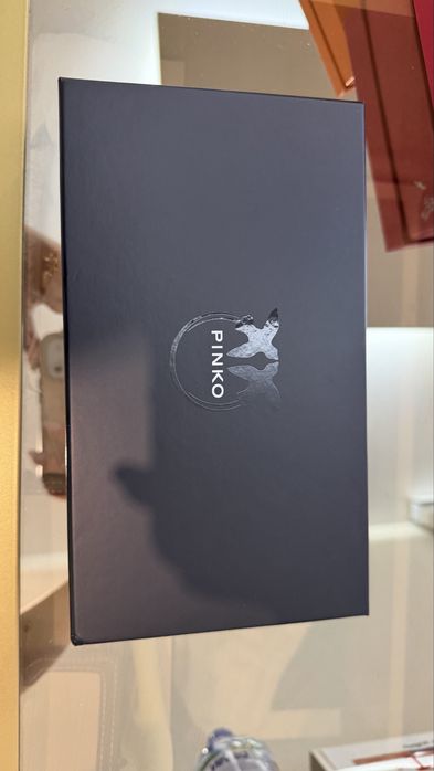 Чантичка- калъф Pinko