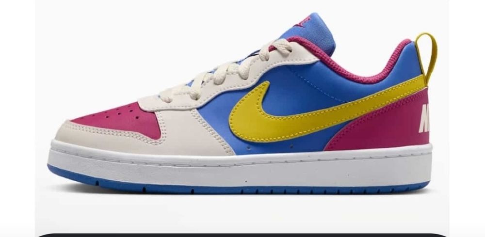 Продам новые кроссовки Nike