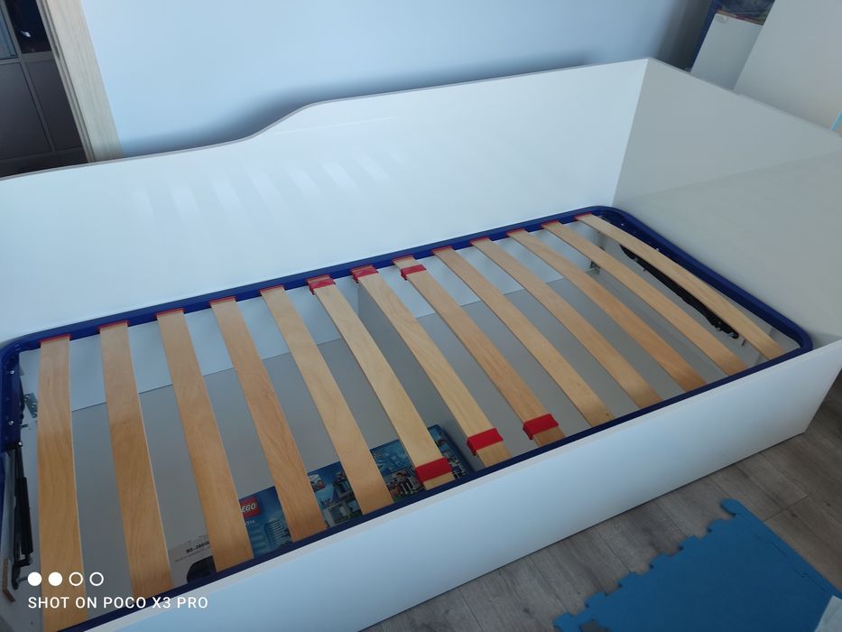 Чисто ново, неизползвано легло 90/200 ново, бял гланц mdf