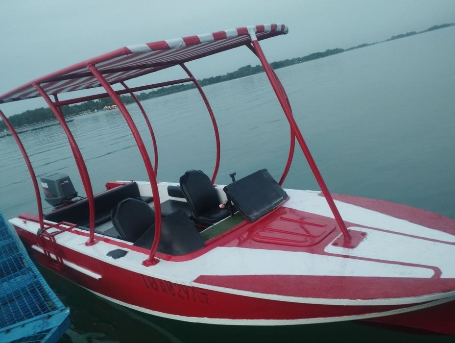 Продается амур с мотором Ямаха 75 2х тактный Бро