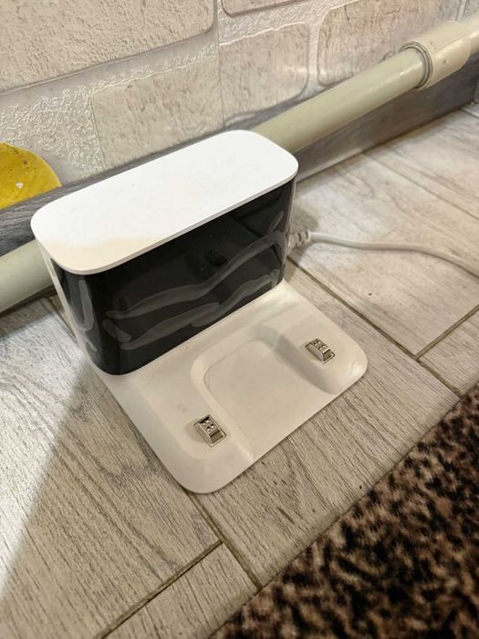 Продам робот пылесос Dreame D9