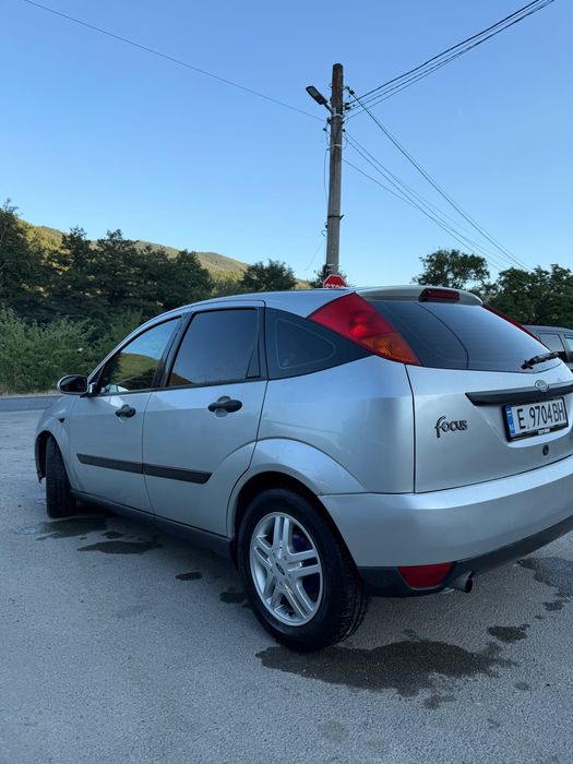 Автомобил Ford Focus