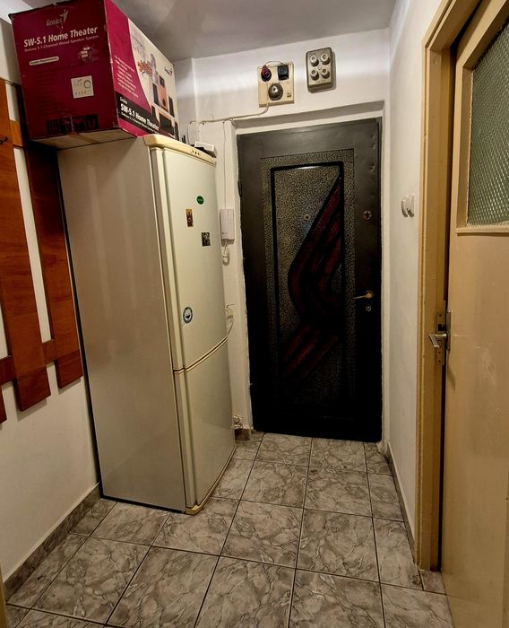 Proprietar, vand garsoniera