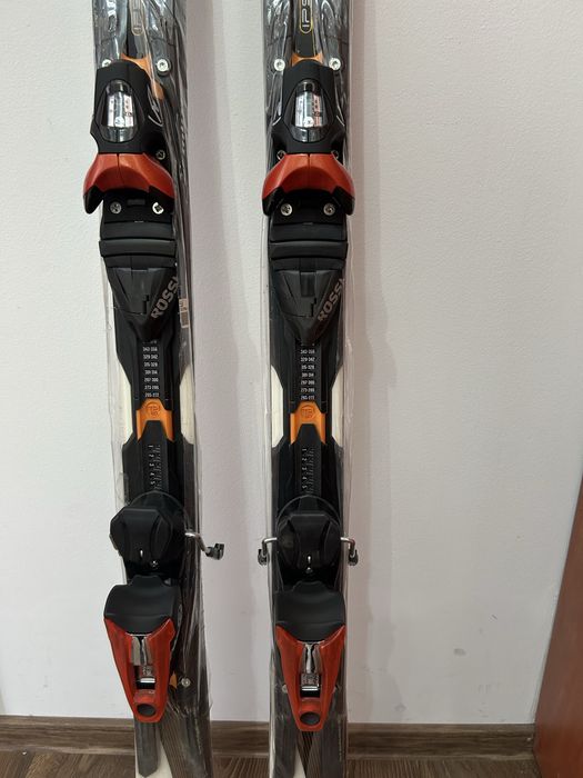 Schiuri adulti marime 155 cm noi/nefolosite