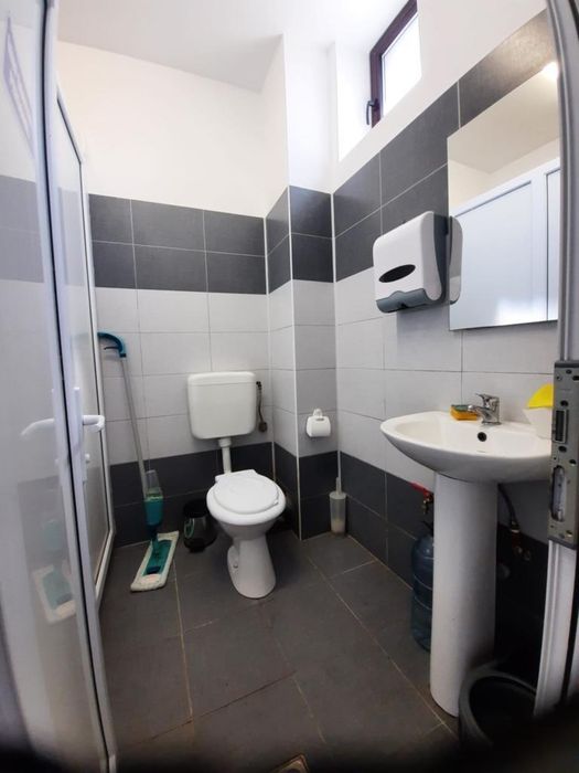 Spatiu comercial de inchiriat - Navodari central