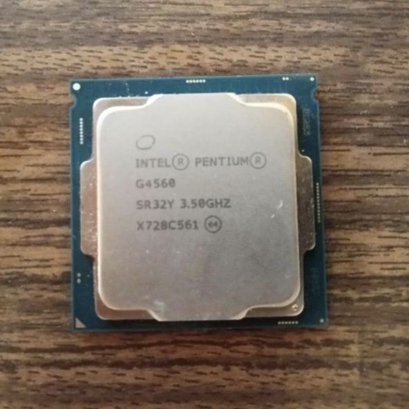 Процессор Intel Pentium G4560