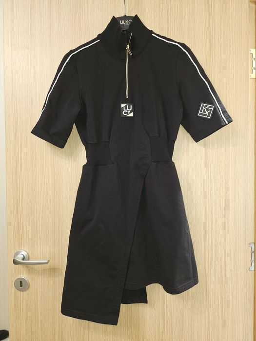 Спортна рокля Lucy