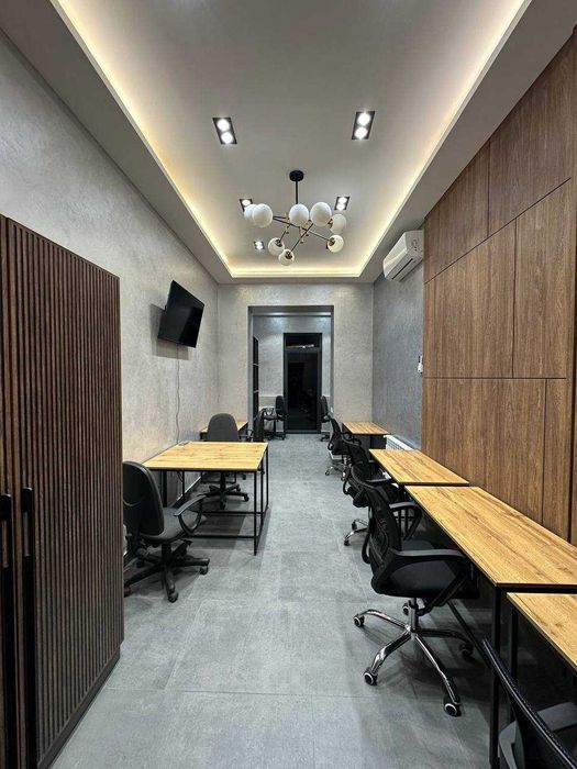 Аренда офиса с мебелью и парковкой ор-р ЦУМ, Школа №110, Кафе BON!